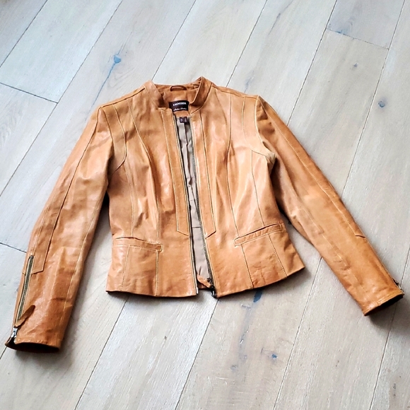 Danier Tan Leather Jacket - Picture 2 of 16